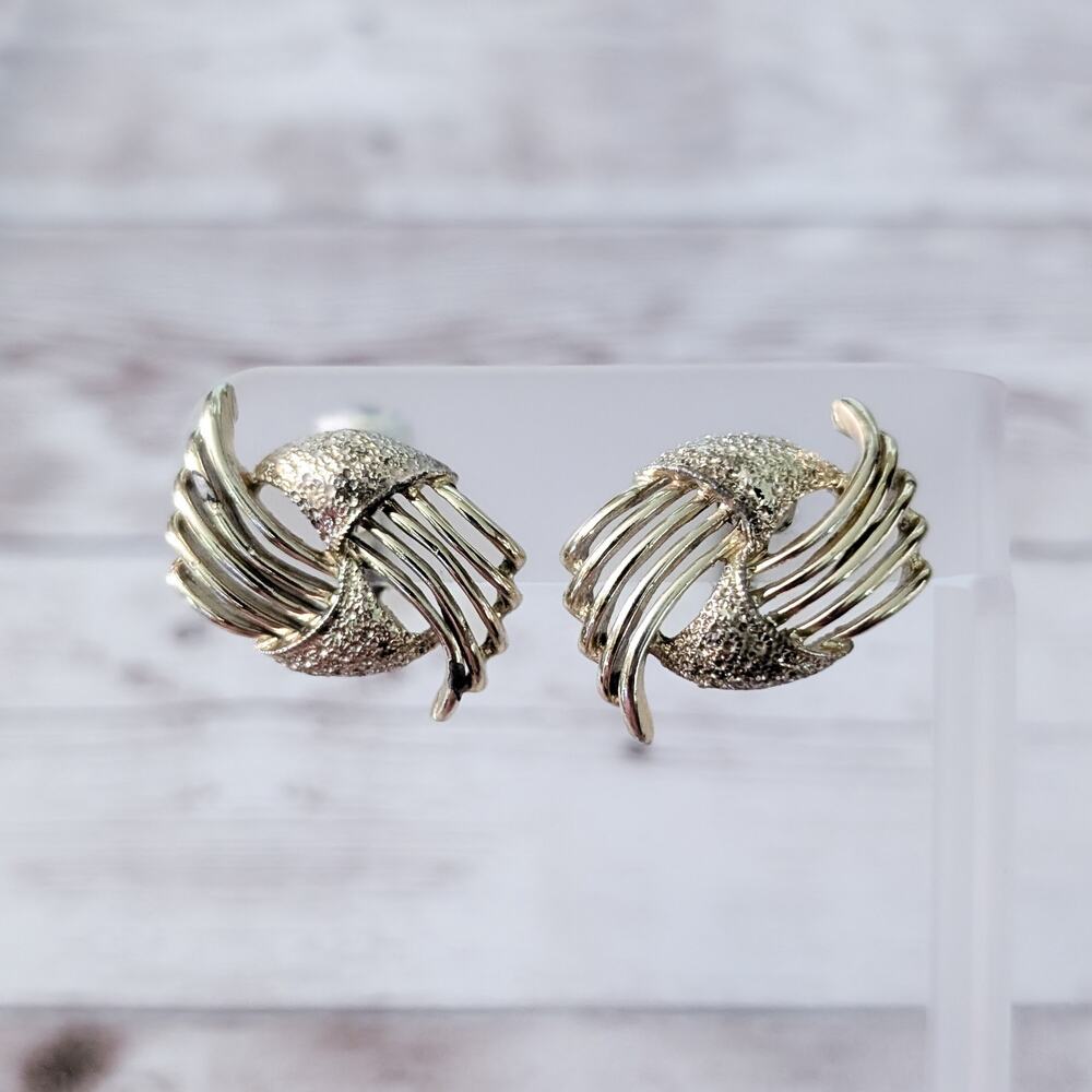 Vintage Clip On Earrings Gold Tone - Condition Issues